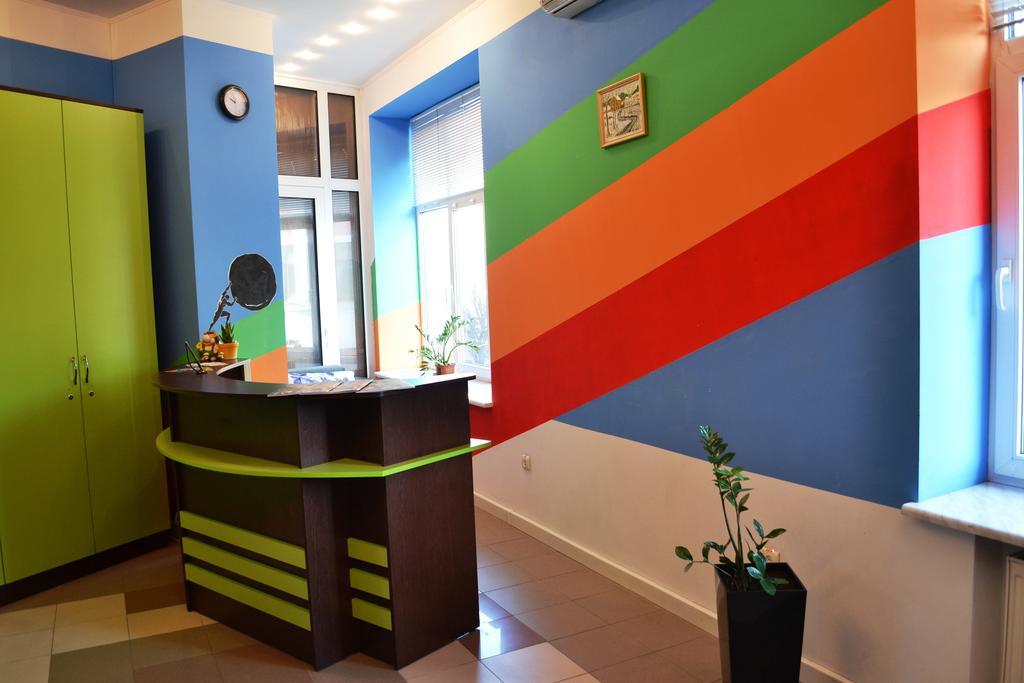 Wanted Hostel Lviv Luaran gambar